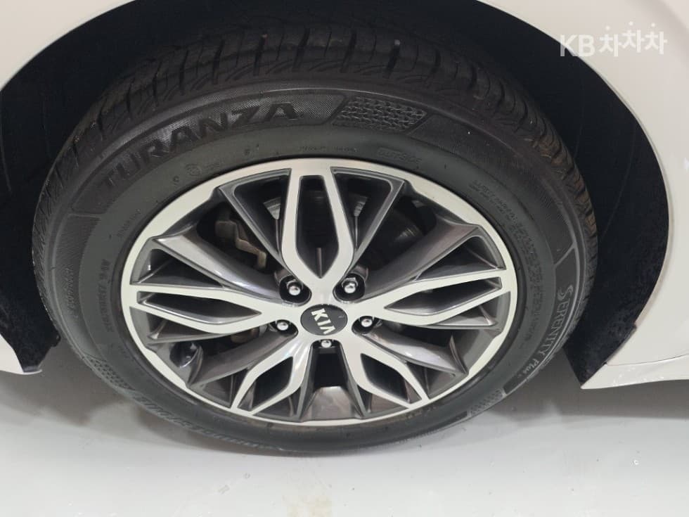 Kia K5 3rd Gen2.0 Gasoline Prestige - 11