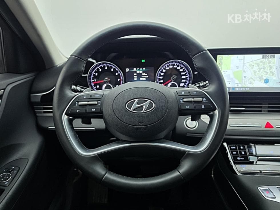 Хюндай The New (фейслифт) Grandeur (Azera)LPi 3.0 Рент-а-кар Premium - 17