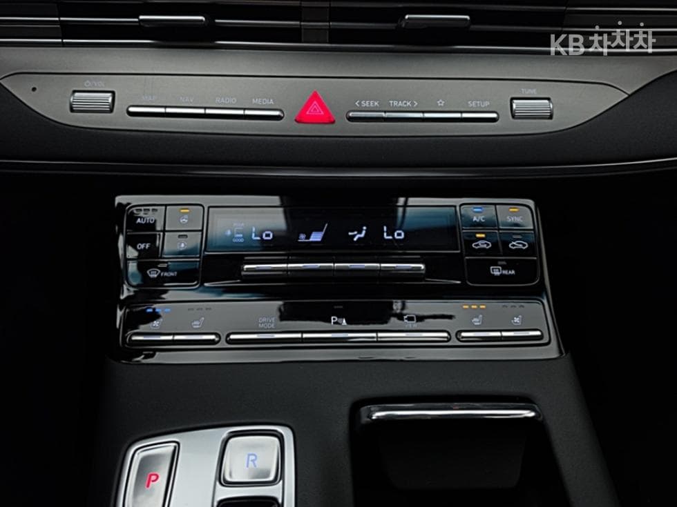 Хюндай The New (фейслифт) Grandeur (Azera)LPi 3.0 Рент-а-кар Premium - 21