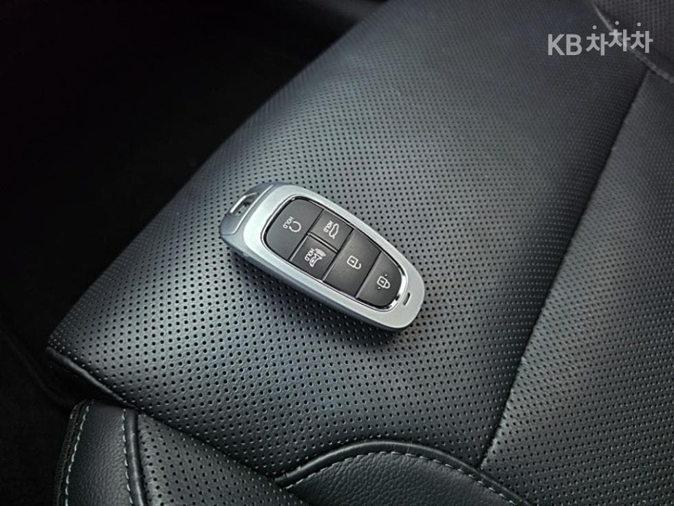 Хюндай The New (фейслифт) Grandeur (Azera)LPi 3.0 Рент-а-кар Premium - 23