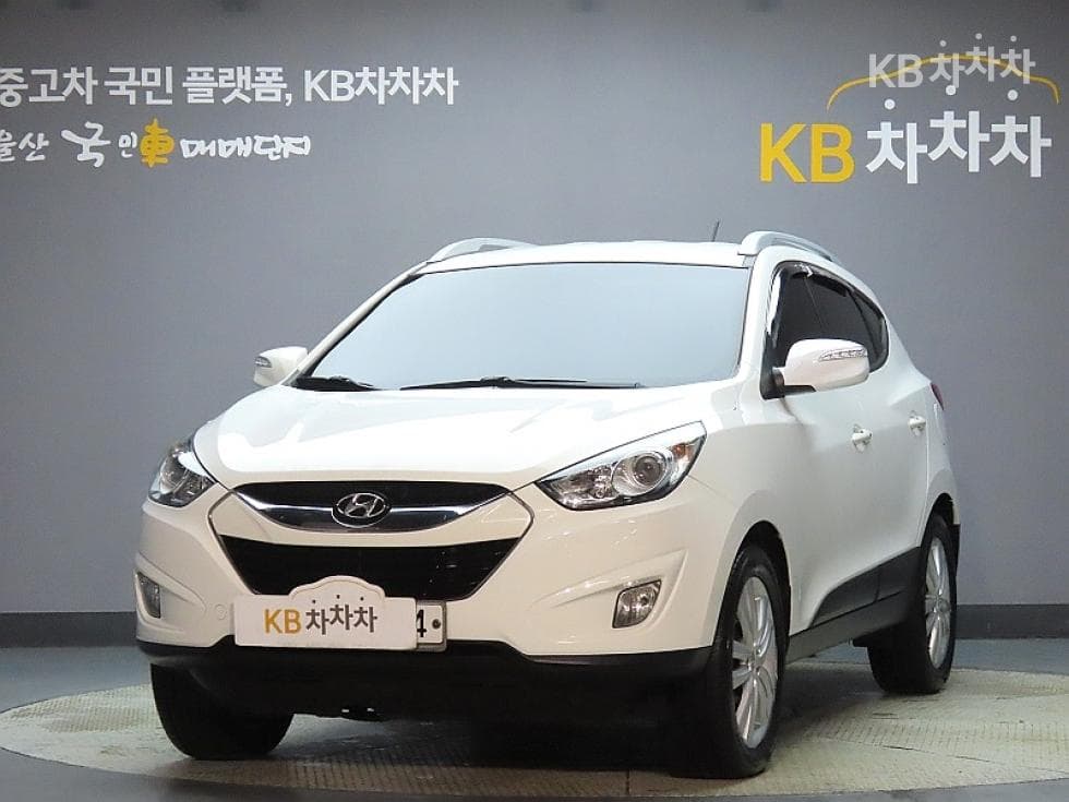 Hyundai Tucsonix Diesel 2WD LX20 Smart팩 - Image 1