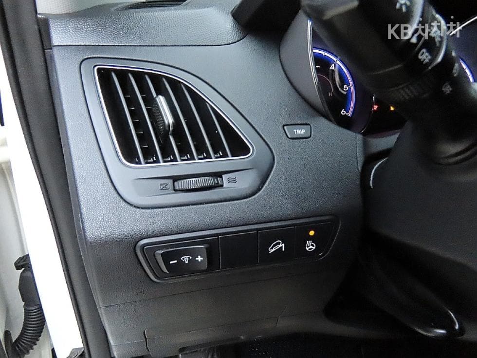 Hyundai TucsonixDiesel 2WD LX20 Smart팩 - 12