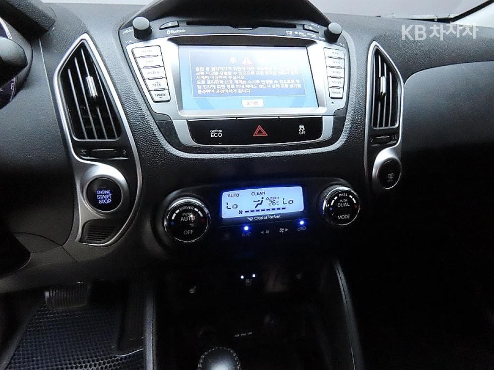 Hyundai TucsonixDiesel 2WD LX20 Smart팩 - 16