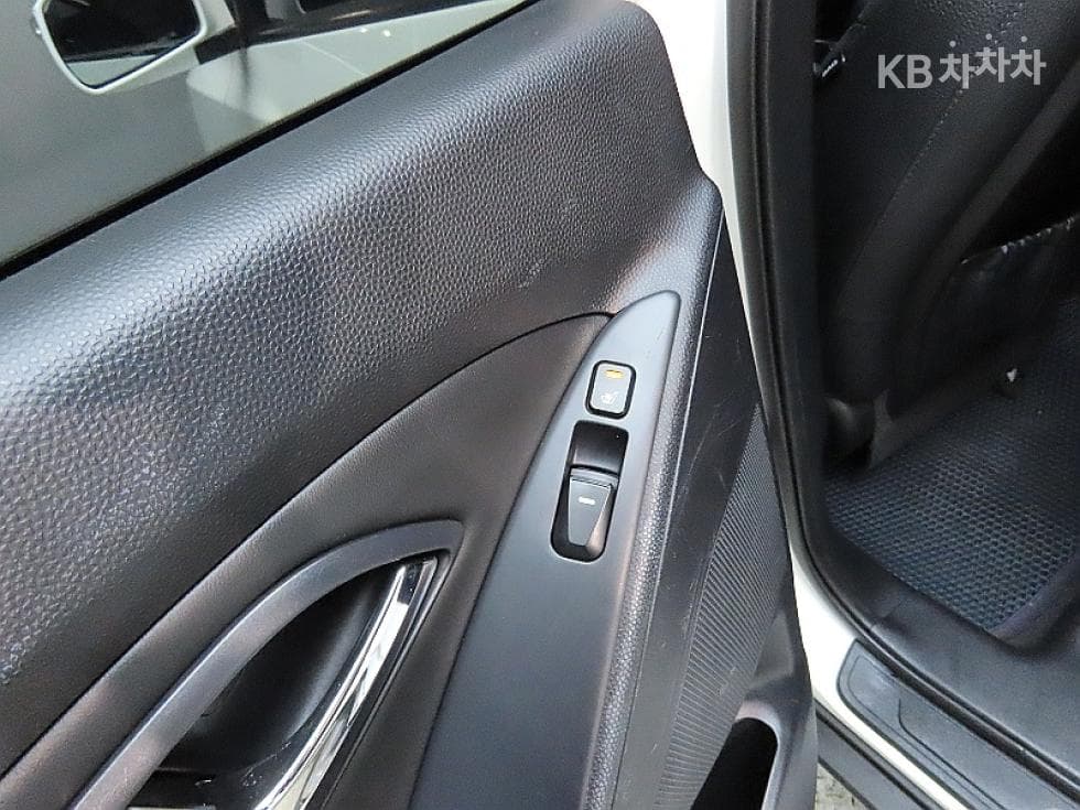 Hyundai TucsonixDiesel 2WD LX20 Smart팩 - 18