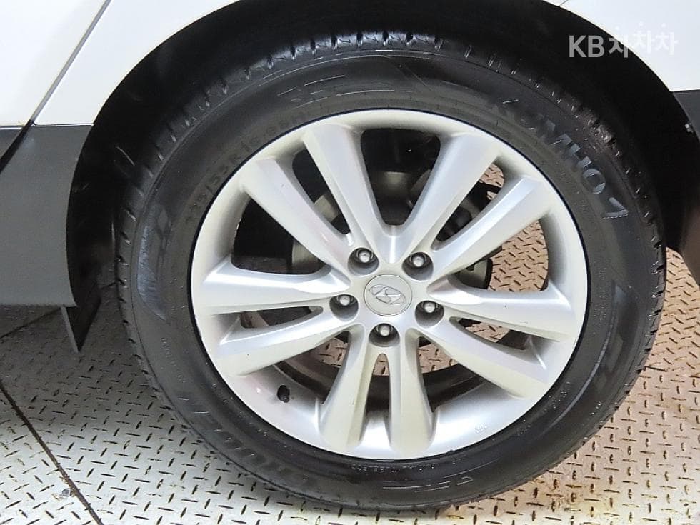 Hyundai TucsonixDiesel 2WD LX20 Smart팩 - 20