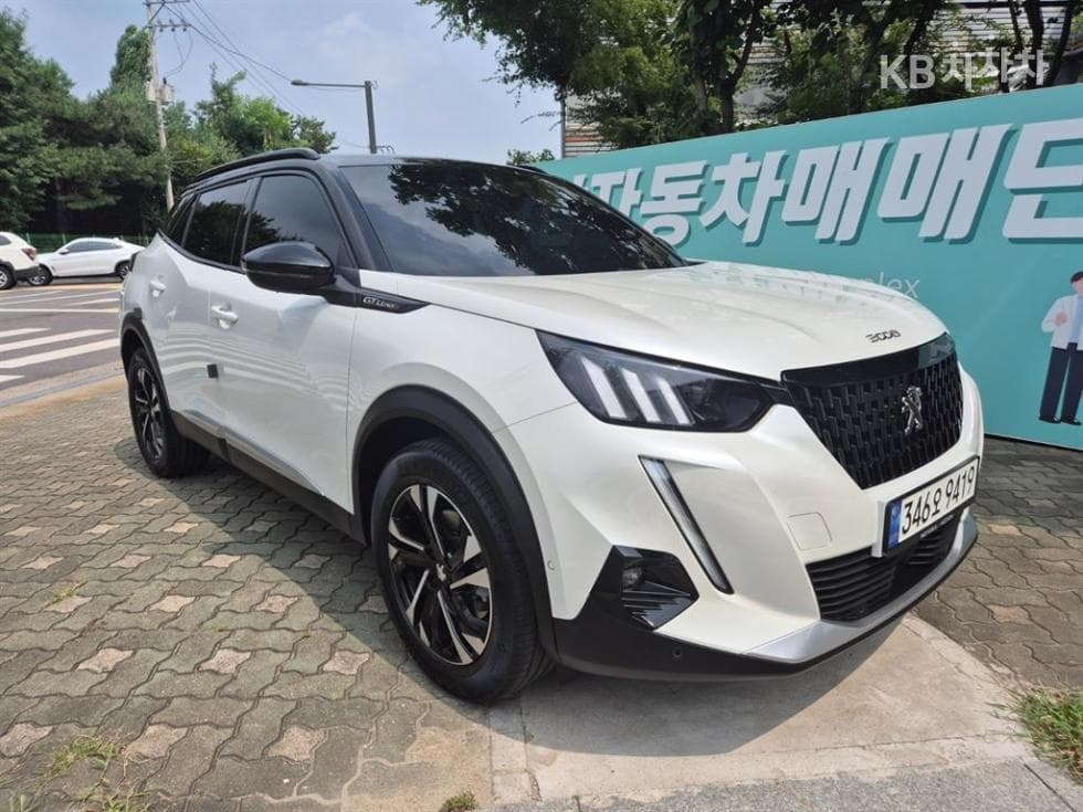 Peugeot 2008 Второ поколение1.5 BlueHDi GT Line - 2