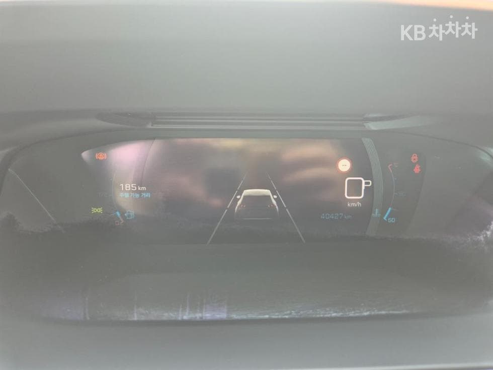 Peugeot 2008 Второ поколение1.5 BlueHDi GT Line - 12