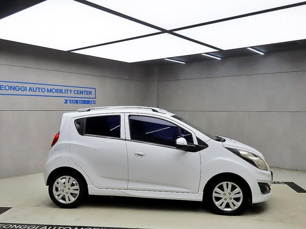 GM Korea Chevrolet SparkLT Standard - 2