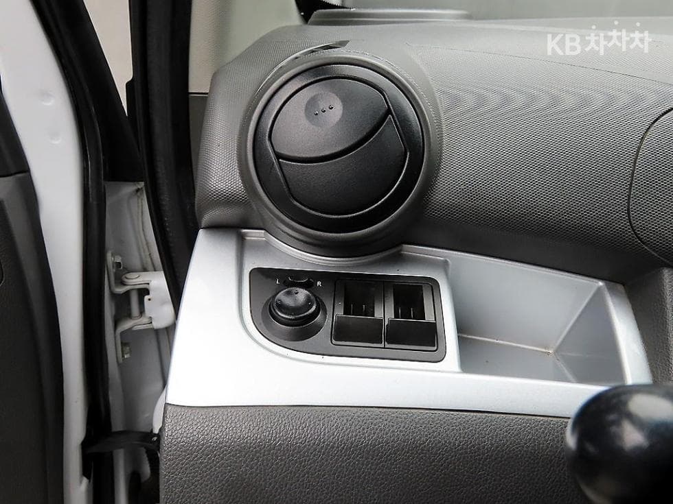 GM Korea Chevrolet SparkLT Standard - 12