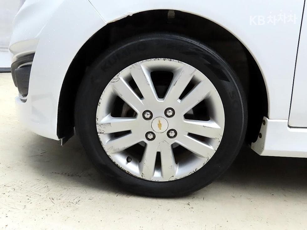 GM Korea Chevrolet SparkLT Standard - 17