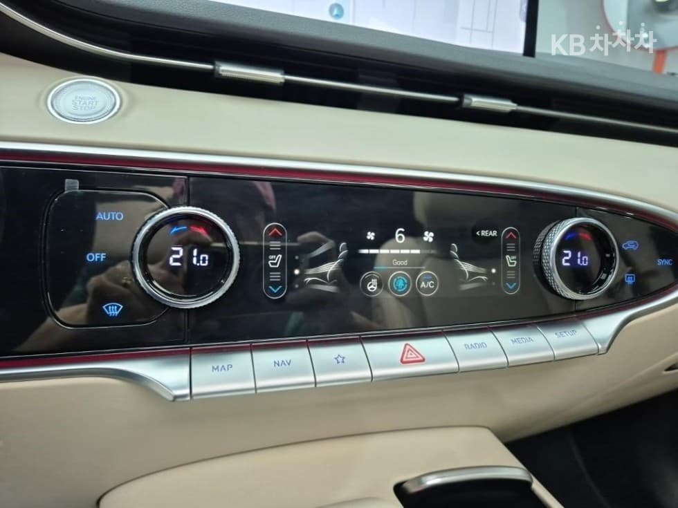 Дженезис GV70Бензин 2.5T AWD - 12