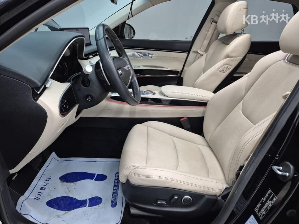 Дженезис GV70Бензин 2.5T AWD - 14