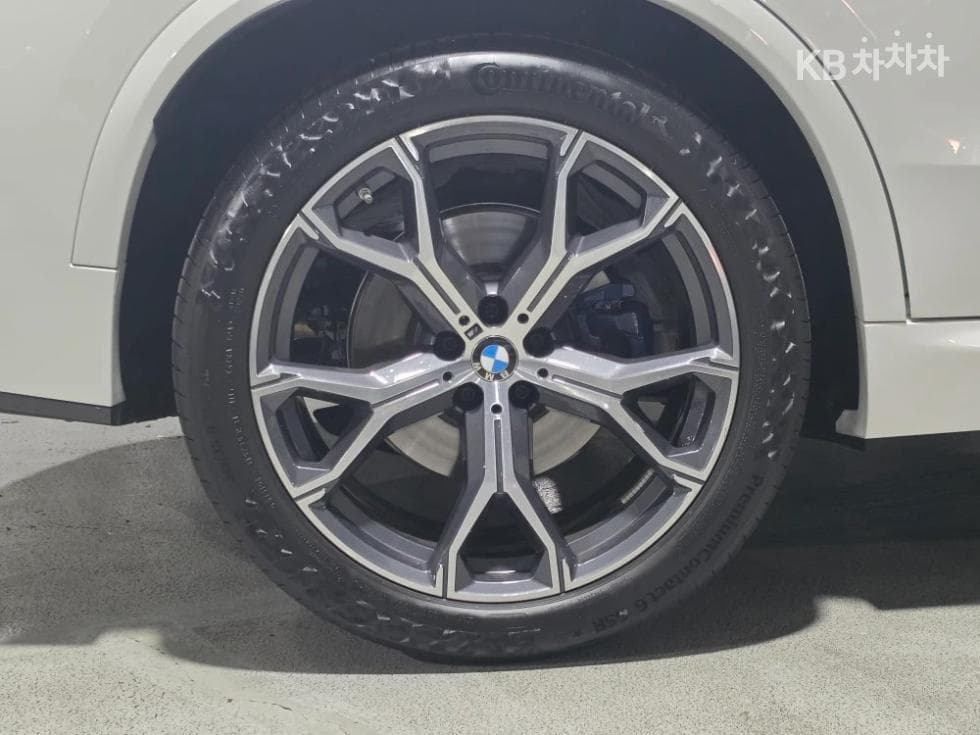 BMW X5 (G05)xDrive 40i M Sport - 5