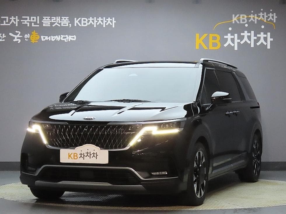Kia Carnival 4th generation D2.2 7-seater (Limousine) Noblesse - Image 1