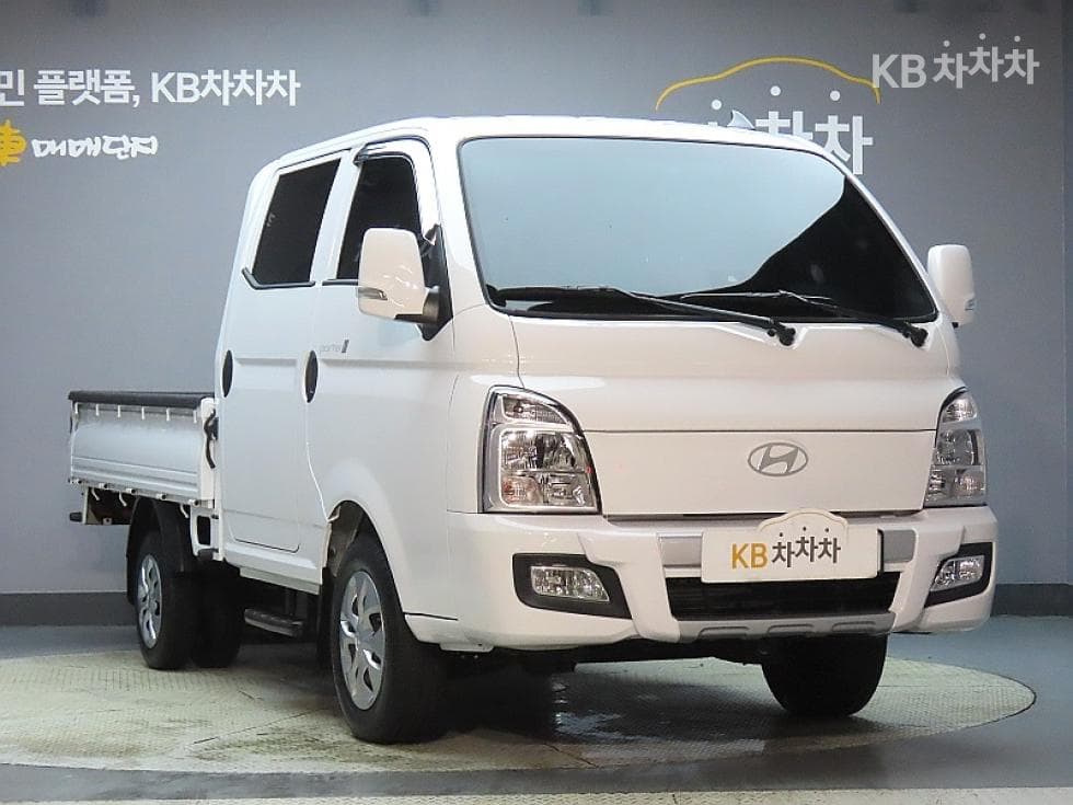Hyundai Porter 2Extra Long Double Cab LPG Premium - 3