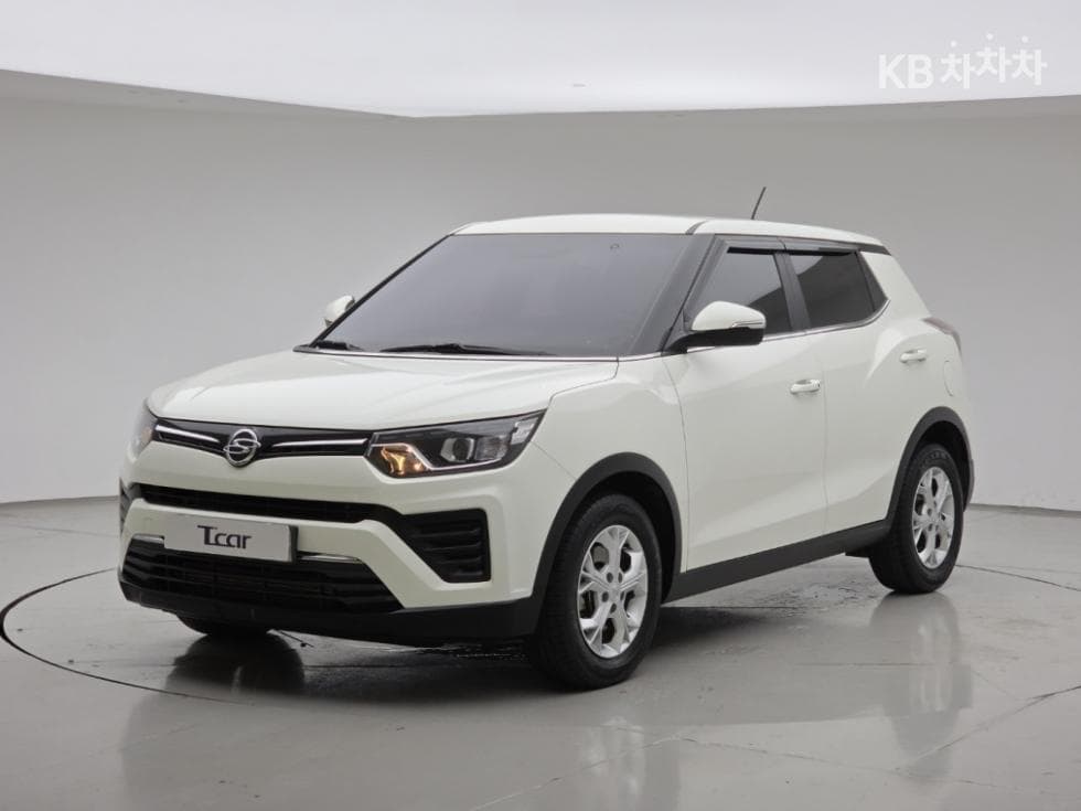 КейДжи Мобилити Very New (фацелит/обновяване) Тиволи Бензин V1 2WD Стандартен - Image 1