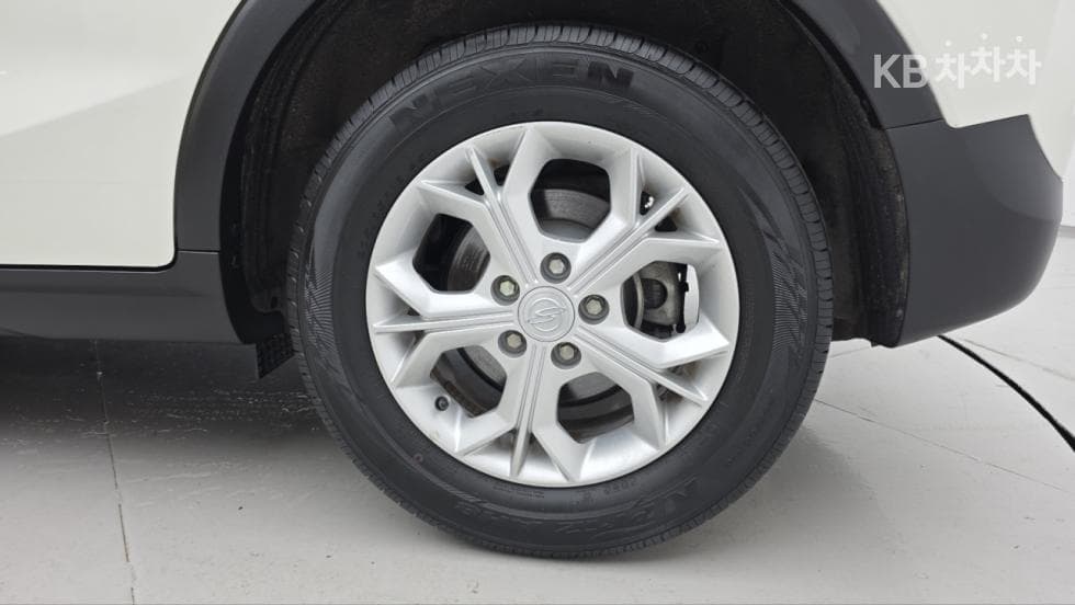КейДжи Мобилити Very New (фацелит/обновяване) ТиволиБензин V1 2WD Стандартен - 19