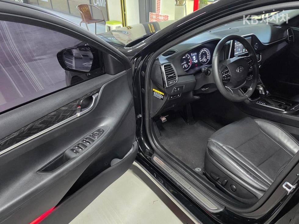 Hyundai Grandeur (Azera)IGRental car 3.0 LPi Modern Standard - 6