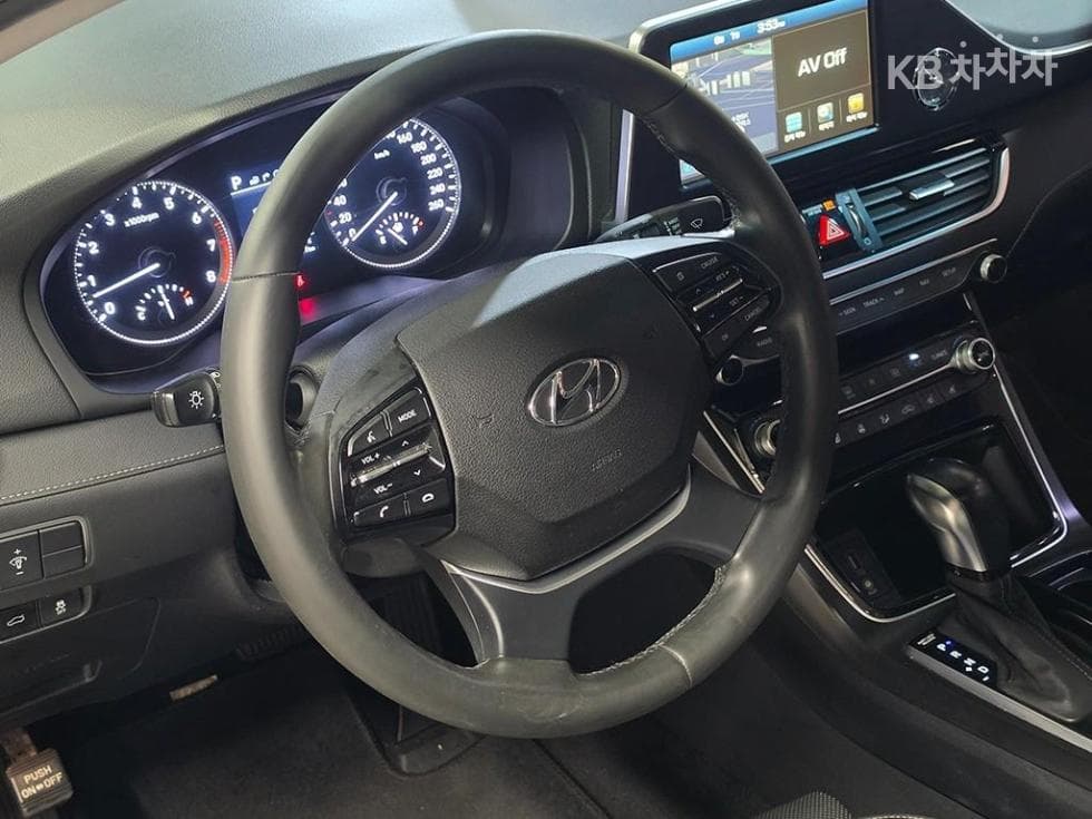 Hyundai Grandeur (Azera)IGRental car 3.0 LPi Modern Standard - 8