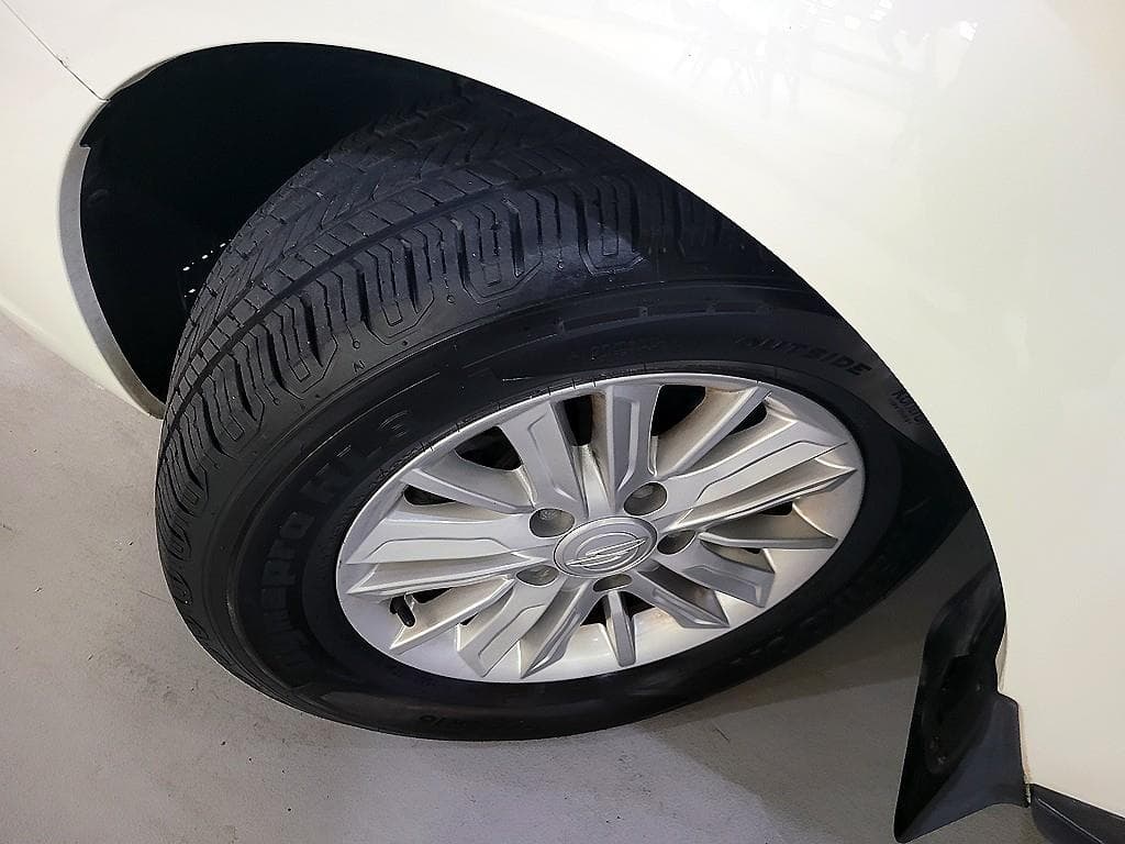 КейДжи Мобилити 코란도 투리스모2WD LT 11-местен - 20