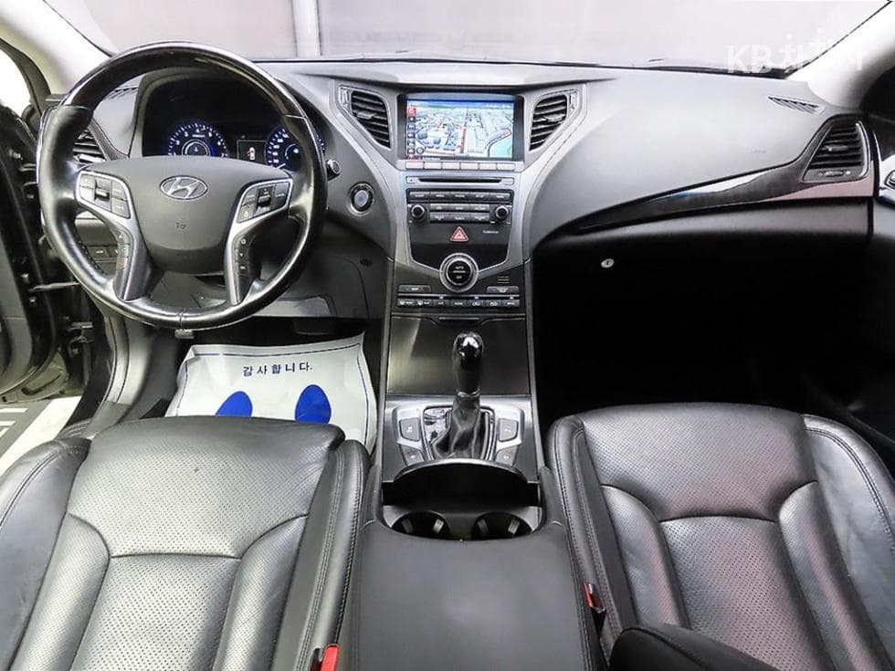 Hyundai Grandeur (Azera)HGHG300 Premium 컬렉션 - 7
