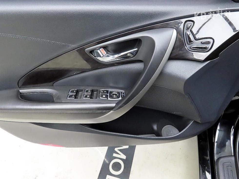 Hyundai Grandeur (Azera)HGHG300 Premium 컬렉션 - 11