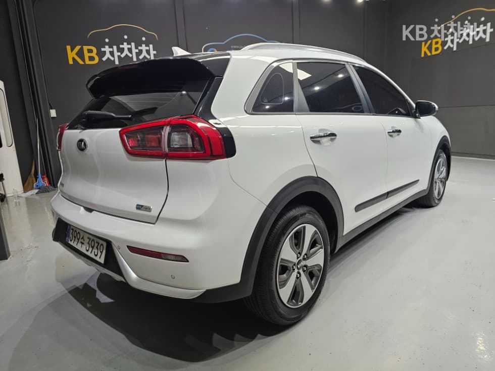 Киа Ниро1.6 Престиж - 4