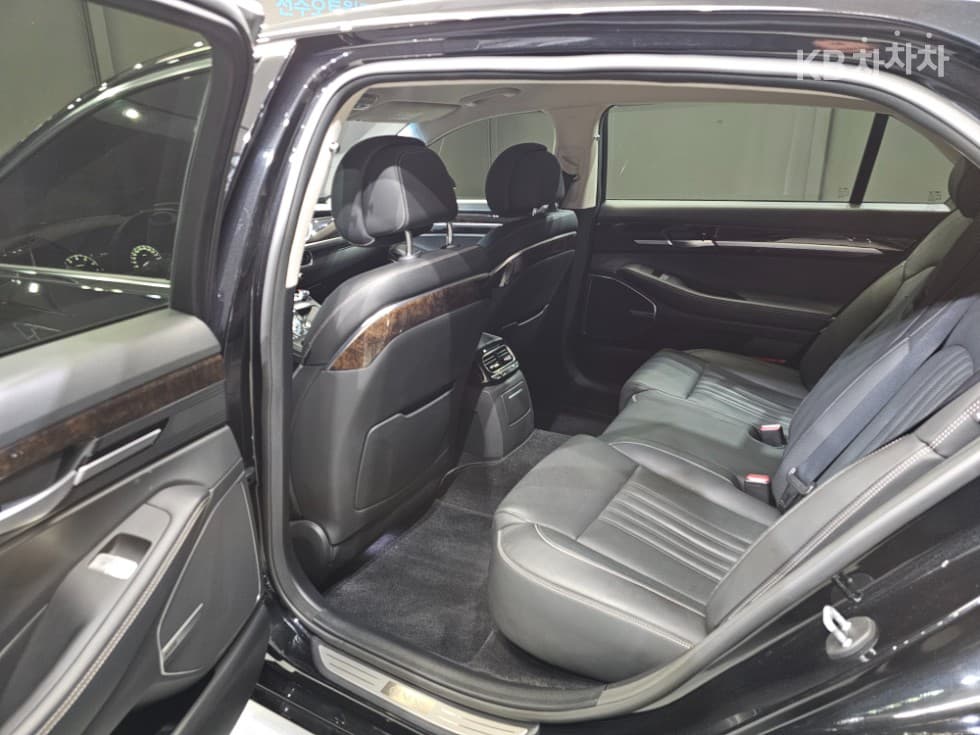 Дженезис G903.3T GDi AWD Лукс - 12