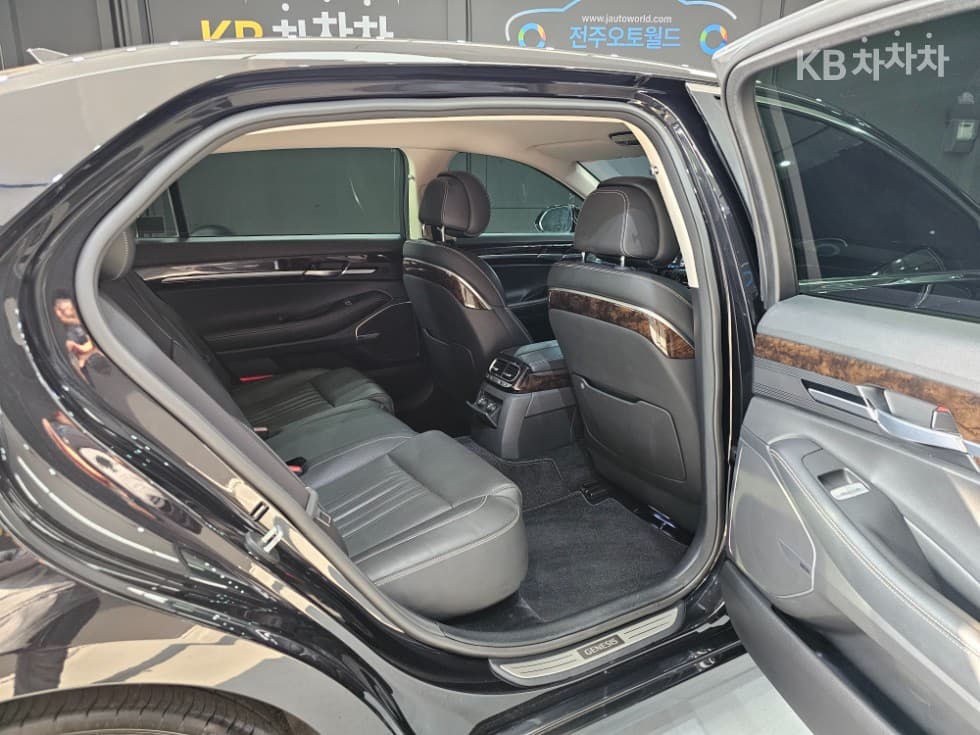 Дженезис G903.3T GDi AWD Лукс - 13