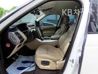 Land Rover New Range Rover Sport3.0 SDV6 HSE Dynamic - 5
