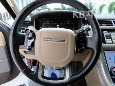 Land Rover New Range Rover Sport3.0 SDV6 HSE Dynamic - 8