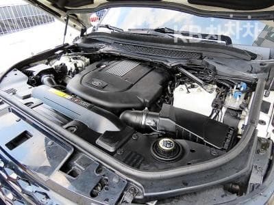 Land Rover New Range Rover Sport3.0 SDV6 HSE Dynamic - 19