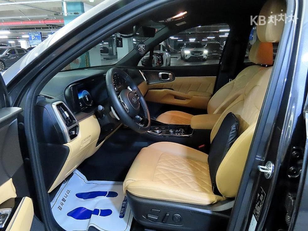 Киа Sorento 4-то поколение2.5 T-GDI 2WD Signature - 6