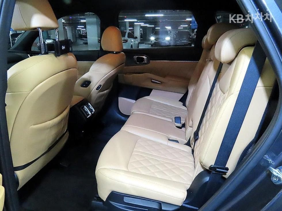 Киа Sorento 4-то поколение2.5 T-GDI 2WD Signature - 7