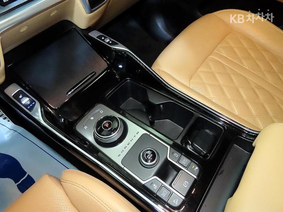 Киа Sorento 4-то поколение2.5 T-GDI 2WD Signature - 12