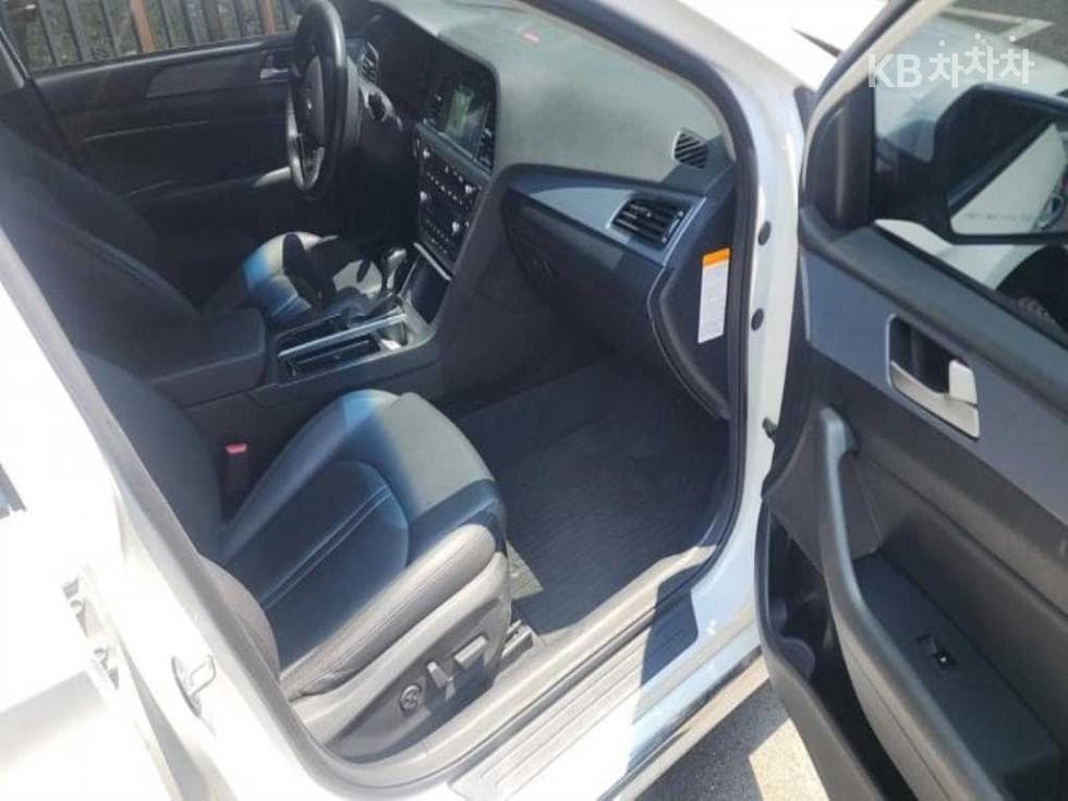 Hyundai Sonata LF Hybrid2.0 P-HEV Premium - 5
