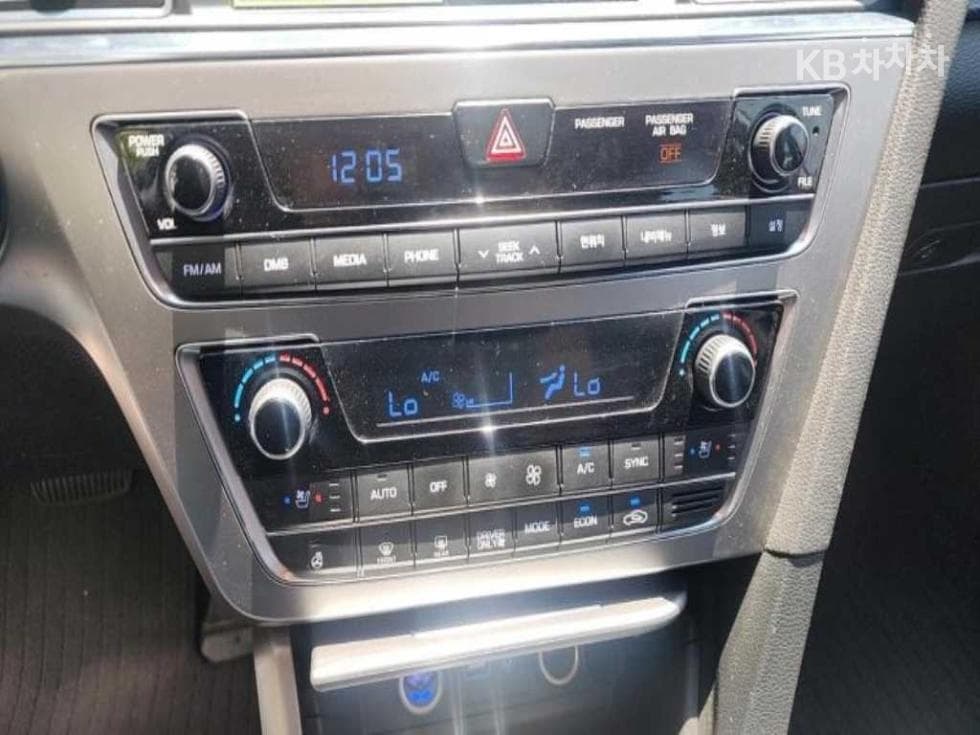 Hyundai Sonata LF Hybrid2.0 P-HEV Premium - 10