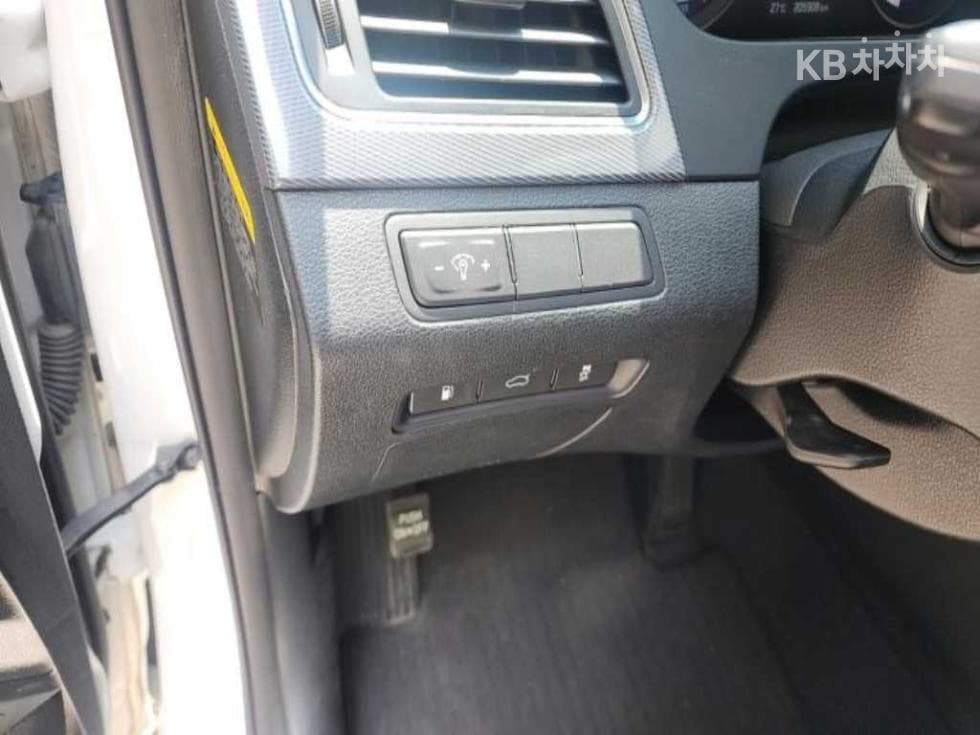 Hyundai Sonata LF Hybrid2.0 P-HEV Premium - 12
