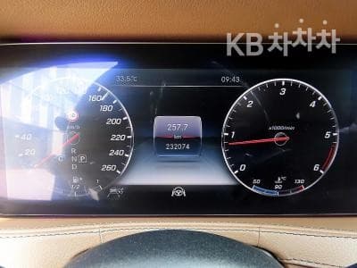 Mercedes-Benz New S-ClassS400L d 4Matic - 9