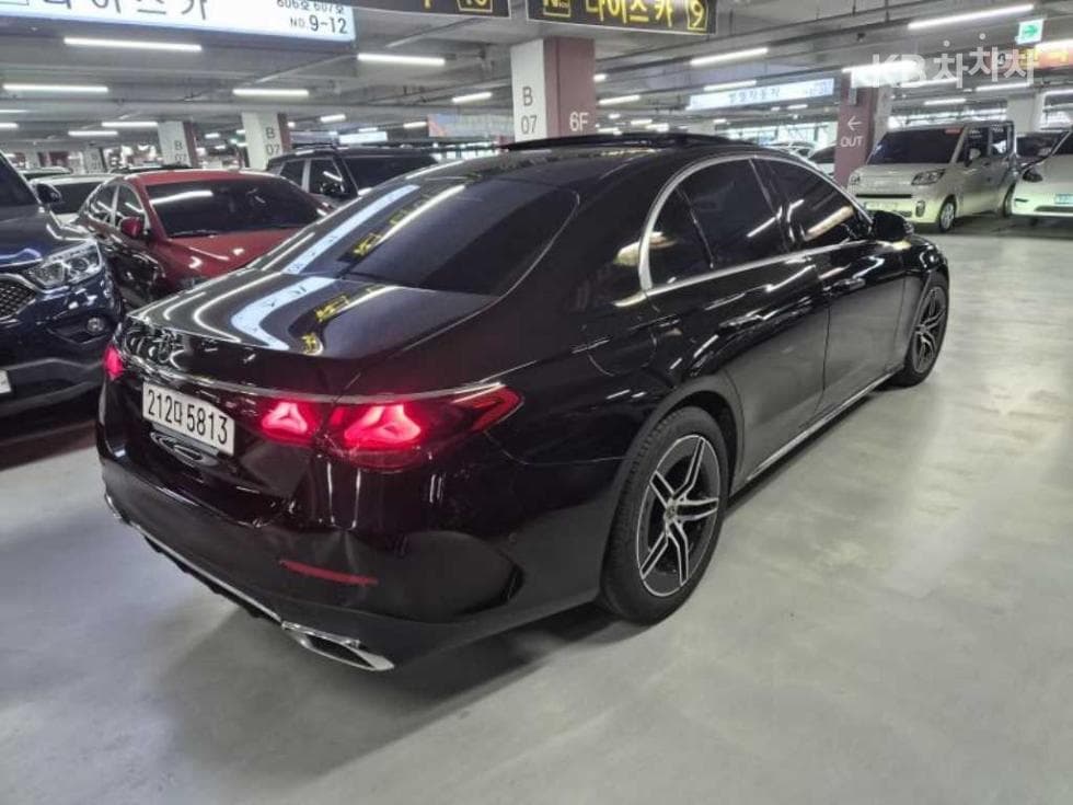 Mercedes-Benz E-클래스 (W214)E200 AMG Line - 4