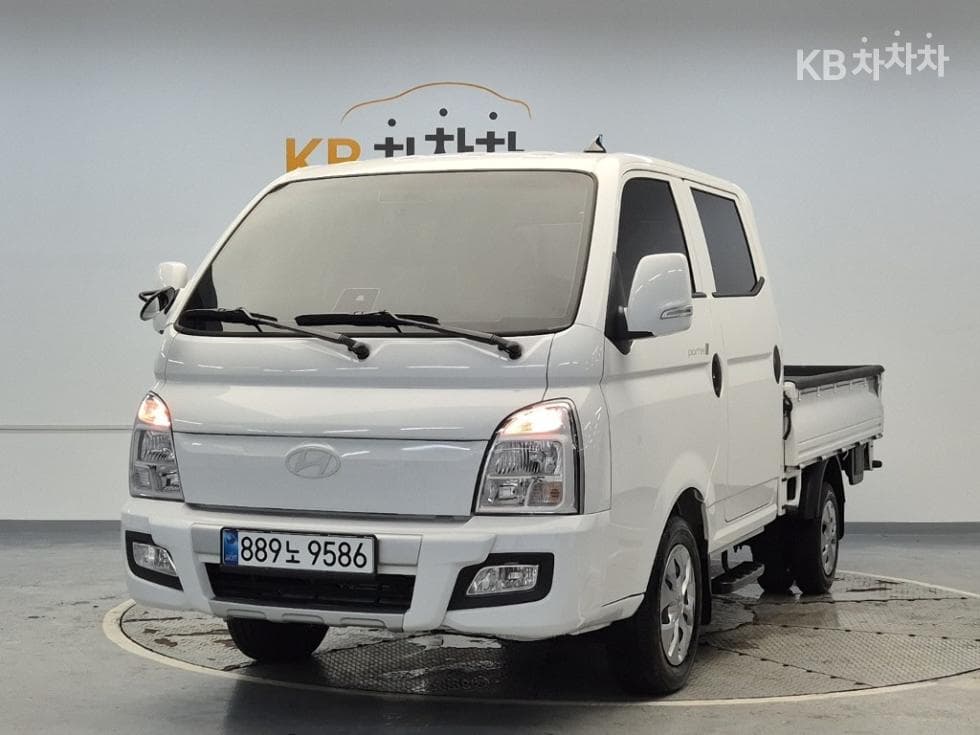 Hyundai Porter 2 Extra Long Double Cab LPG Premium - Image 1