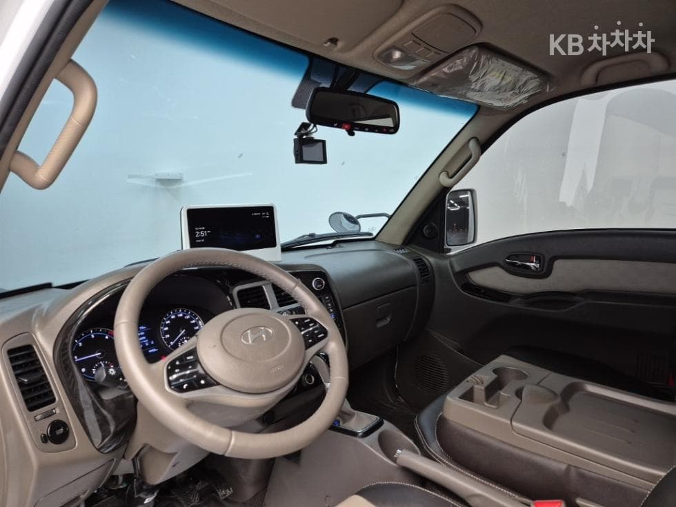 Хюндай Porter 2Удължено междуосие Двойна Кабина LPG Premium - 6