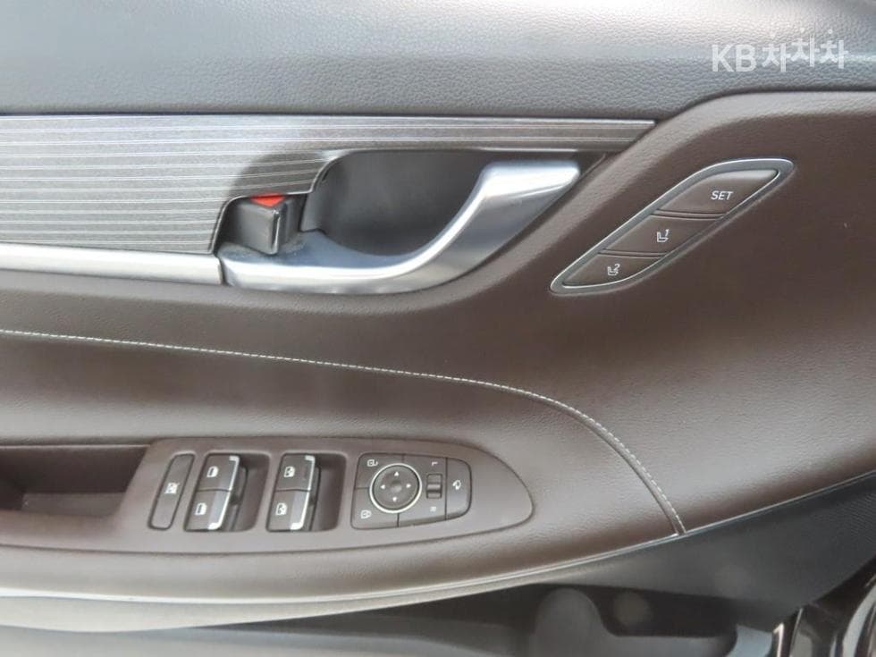 Hyundai Grandeur (Azera)IG3.0 Exclusive Standard - 9