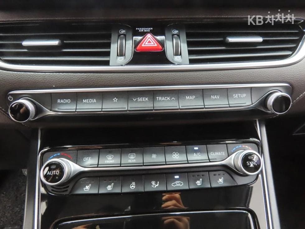 Hyundai Grandeur (Azera)IG3.0 Exclusive Standard - 11