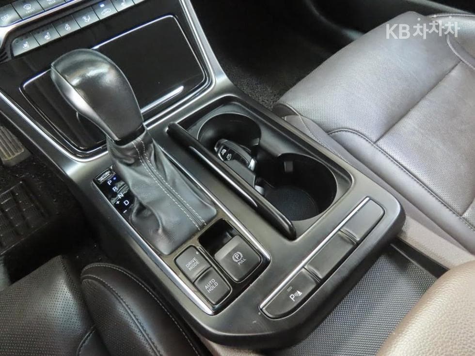 Hyundai Grandeur (Azera)IG3.0 Exclusive Standard - 12