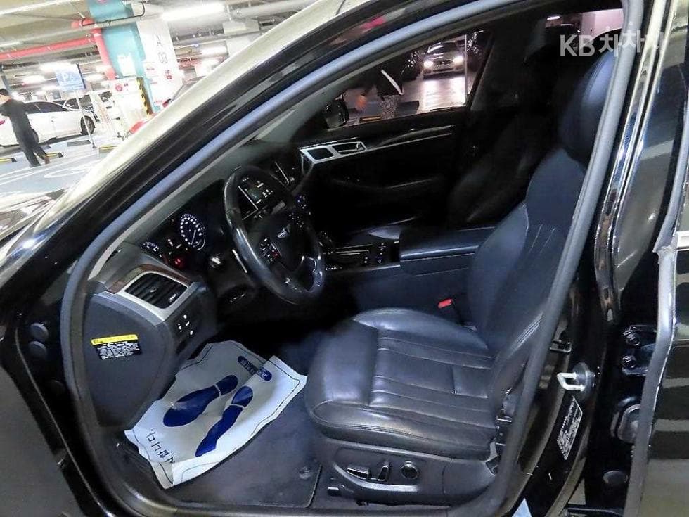 Хюндай ДженезисDHG330 Modern AWD Стандартен - 6