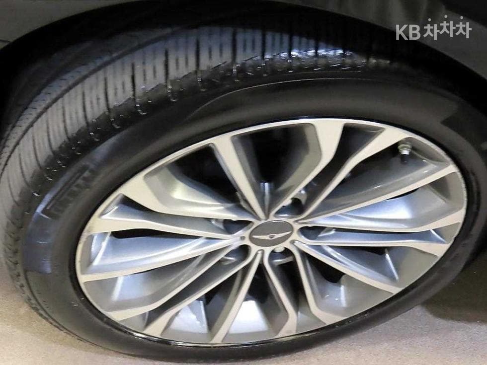 Хюндай ДженезисDHG330 Modern AWD Стандартен - 20