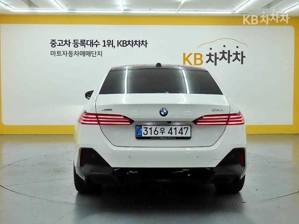 BMW New5 Series(G60)530i xDrive M Sport - 3