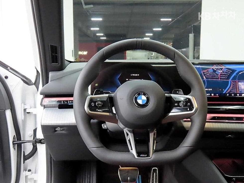 BMW New5 Series(G60)530i xDrive M Sport - 9