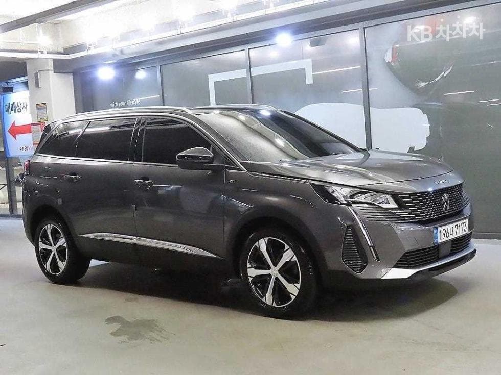 Peugeot 5008 1.5 Blue HDi GT - Image 1